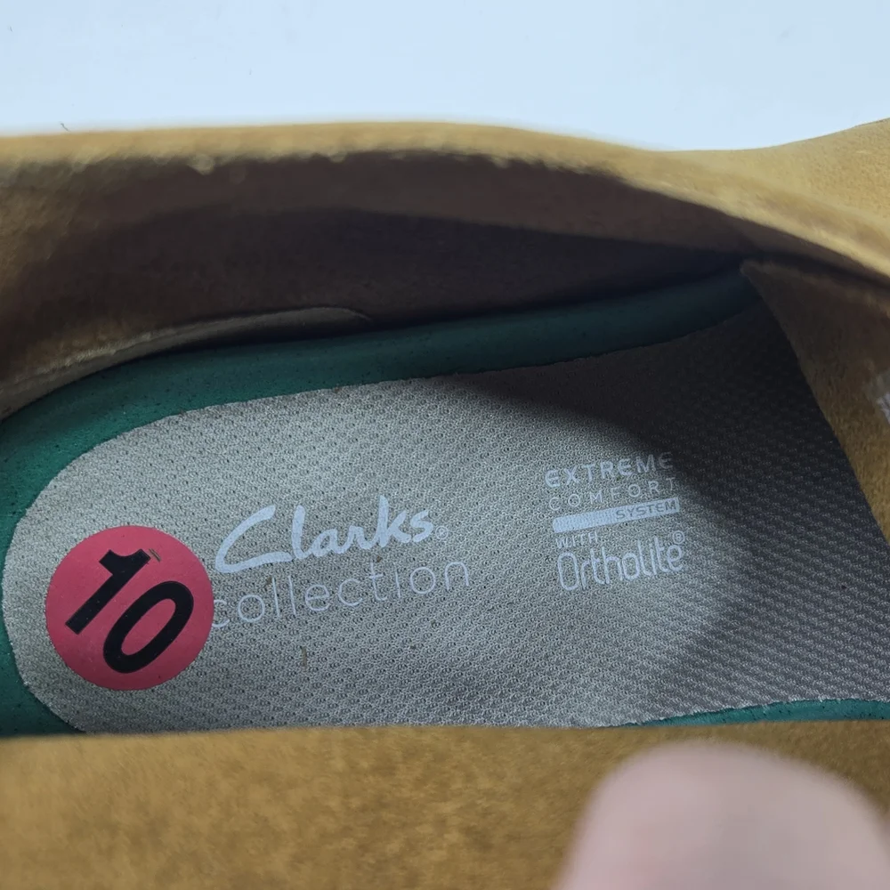 Clarks Overdale Mid Wheat Nubuck Leather Chukka Boots Men's Size 10